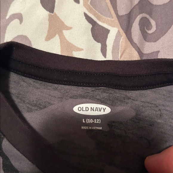 Old Navy boys  Camouflage Long Sleeve Shirt - Picture 2 of 3